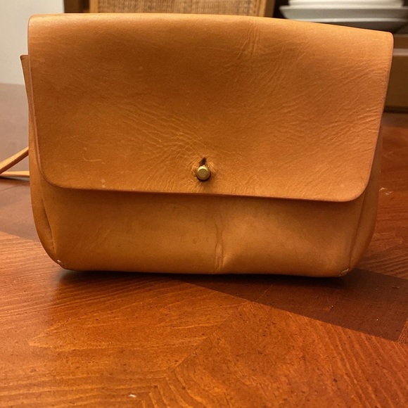 Arizitia Auxiliary Dalen Mini Leather Bag - Picture 6 of 9